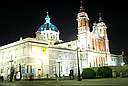 Catedral de la Almudena at night