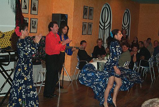 Sevilla - Classic Spanish dinner and dancing